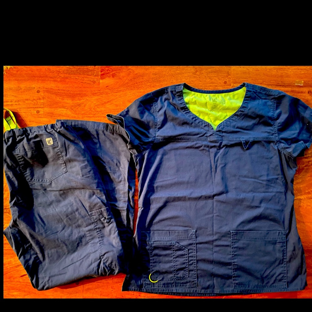 MC2 Med Couture Navy Medium Scrub Set